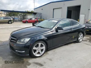 2013 Mercedes-Benz C 250 с VIN WDDGJ4HB5DF967737, выставлен на аукционе Copart как лот 57278155 с пробегом 127 644 миль миль и На запчасти • Non repairable. История ставок и продаж доступна на DreamBid. Изображение 1.