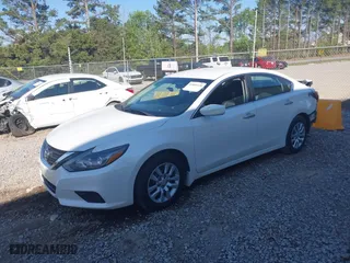 2017 Nissan Altima 2.5 SR with VIN 1N4AL3AP0HC492795, listed as a IAAI auction lot 41801120 with 233,478 mi miles. Bid and sale history available at carsss.com. Image 18.