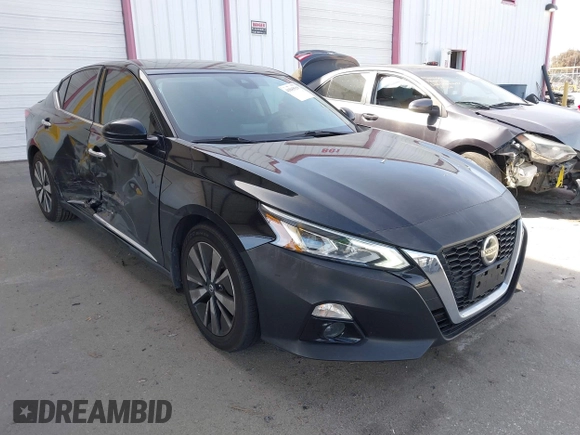 2019 Nissan Altima 2.5 SV with VIN 1N4BL4DV5KC171640, listed as a IAAI auction lot 41845529 with 70,615 mi miles. Bid and sale history available at carsss.com. Image 1.