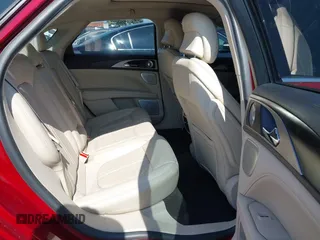 2019 Lincoln MKZ Hybrid Reserve II with VIN 3LN6L5MU7KR617325, listed as a IAAI auction lot 42584481 with 76,118 mi miles and . Bid and sale history available at DreamBid. Image 8.