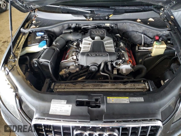 2011 Audi Q7 S line with VIN WA1DGAFE6BD010561, listed as a Copart auction lot 84087724 with 94,192 mi miles and Salvage title. Bid and sale history available at DreamBid. Image 12.
