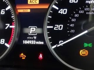 2018 Acura RDX w/Advance Pkg with VIN 5J8TB4H70JL009007, listed as a IAAI auction lot 40382722 with 104,933 mi miles. Bid and sale history available at carsss.com. Image 7.