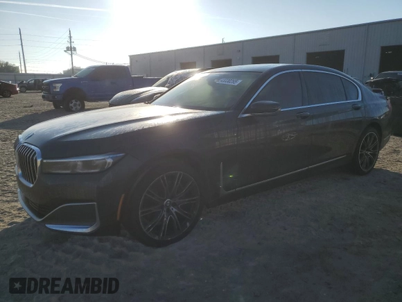 2021 BMW 7 Series 740i z VIN WBA7T2C06MCG10258, wystawiony jako Copart lot #43330265 z przebiegiem 37 938 mil mil oraz Nie do naprawy • Non repairable. Historia ofert i sprzedaży dostępna na DreamBid. Obrazek 1.