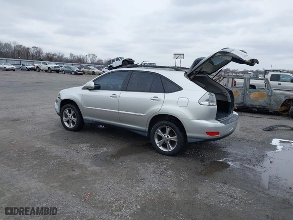 2007 Lexus RX 400h with VIN JTJHW31U372011705, listed as a IAAI auction lot 41581156 with 152,582 mi miles. Bid and sale history available at carsss.com. Image 3.