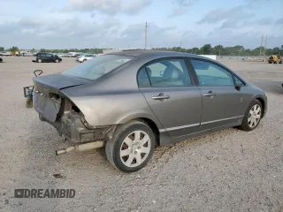 2008 Honda Civic LX z VIN 2HGFA16518H352254, wystawiony jako Copart lot #57336395 z przebiegiem 111 023 mil mil oraz Szkoda całkowita • Salvage title. Historia ofert i sprzedaży dostępna na DreamBid. Obrazek 3.