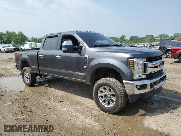 2018 Ford F-250 XL with VIN 1FT7W2BT3JEB27460, listed as a Copart auction lot 59892715 with 174,863 mi miles and Clean title. Bid and sale history available at DreamBid. Image 4.