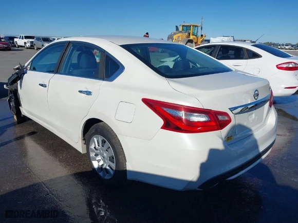 2016 Nissan Altima 2.5 SR with VIN 1N4AL3AP7GN366548, listed as a IAAI auction lot 41354999 with 90,565 mi miles. Bid and sale history available at carsss.com. Image 3.