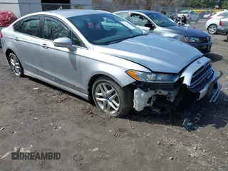 2013 Ford Fusion SE with VIN 3FA6P0H77DR306048, listed as a IAAI auction lot 41955214 with 175,354 mi miles. Bid and sale history available at carsss.com. Image 1.