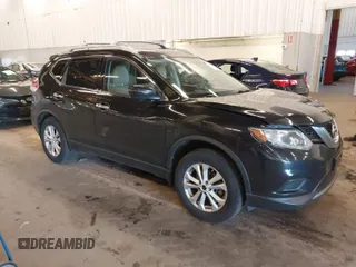 2016 Nissan Rogue SV with VIN KNMAT2MV0GP615985, listed as a IAAI auction lot 41540164 with 133,129 mi miles. Bid and sale history available at carsss.com. Image 1.