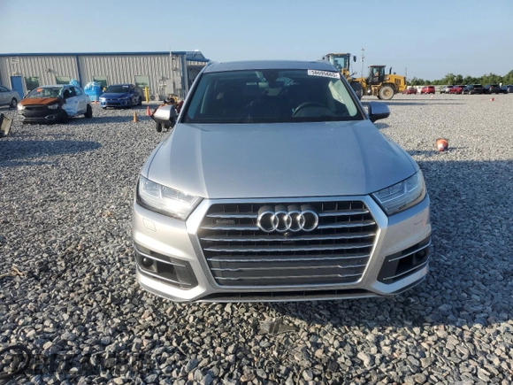 2019 Audi Q7 Premium Plus with VIN WA1LAAF73KD037473, listed as a Copart auction lot 58695665 with 33,707 mi miles and Non repairable. Bid and sale history available at DreamBid. Image 5.
