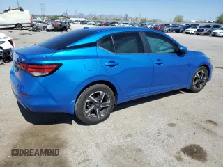 2024 Nissan Sentra SV z VIN 3N1AB8CV4RY388943, wystawiony jako Copart lot #59738925 z przebiegiem 7 596 mil mil oraz Szkoda całkowita • Salvage title. Historia ofert i sprzedaży dostępna na DreamBid. Obrazek 3.