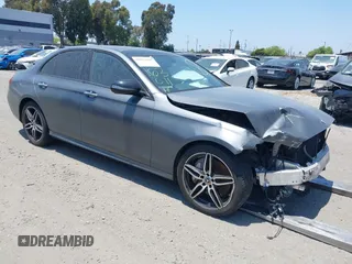 2019 Mercedes-Benz E 300 z VIN WDDZF4JB3KA601824, wystawiony jako IAAI lot #42053608 z przebiegiem 54 998 mil mil oraz . Historia ofert i sprzedaży dostępna na DreamBid. Obrazek 1.