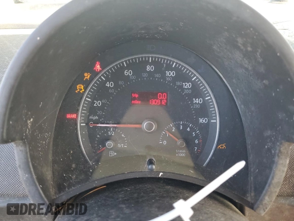 2006 Volkswagen Beetle с VIN 3VWRF31Y76M320169, выставлен на аукционе Copart как лот 51388145 с пробегом 130 912 миль миль и Списание • Salvage title. История ставок и продаж доступна на DreamBid. Изображение 9.