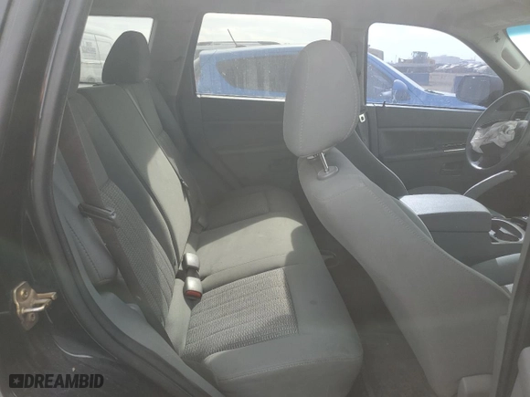2007 Jeep Grand Cherokee Laredo with VIN 1J8HR48P67C630074, listed as a Copart auction lot 43810525 with 177,521 mi miles and Non Repairable. Bid and sale history available at carsss.com. Image 11.