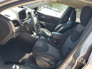 2018 Jeep Cherokee Latitude with VIN 1C4PJLCB2JD540602, listed as a Copart auction lot 52981495 with 113,165 mi miles and Salvage Title. Bid and sale history available at carsss.com. Image 7.