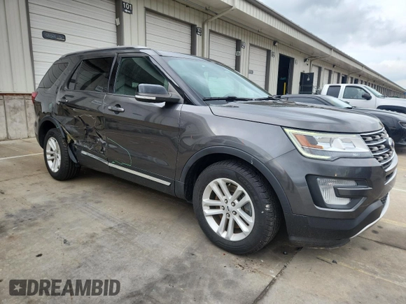 2017 Ford Explorer XLT с VIN 1FM5K7D88HGD82866, выставлен на аукционе Copart как лот 60116375 с пробегом 85 700 миль миль и Списание • Salvage title. История ставок и продаж доступна на DreamBid. Изображение 4.