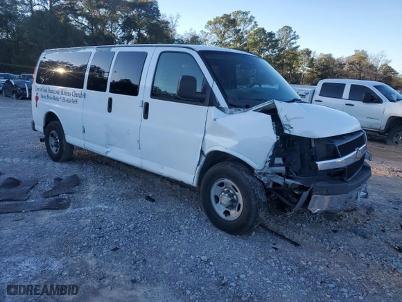 2013 Chevrolet Express Passenger LT with VIN 1GAZG1FG9D1113161, listed as a Copart auction lot 46314085 with 134,960 mi miles and Salvage Title. Bid and sale history available at carsss.com. Image 4.
