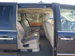 2009 Chrysler Town & Country Limited with VIN 2A8HR64XX9R597270, listed as a IAAI auction lot 41490394 with 126,186 mi miles. Bid and sale history available at carsss.com. Image 8.