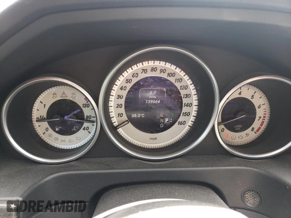 2015 Mercedes-Benz E 350 Sport with VIN WDDHF5KB5FB109196, listed as a Copart auction lot 61831765 with 224,767 mi miles and Clean title. Bid and sale history available at DreamBid. Image 9.