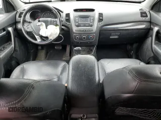 2015 Kia Sorento LX with VIN 5XYKTCA68FG651349, listed as a Copart auction lot 58441095 with 218,027 mi miles and Salvage title. Bid and sale history available at DreamBid. Image 8.