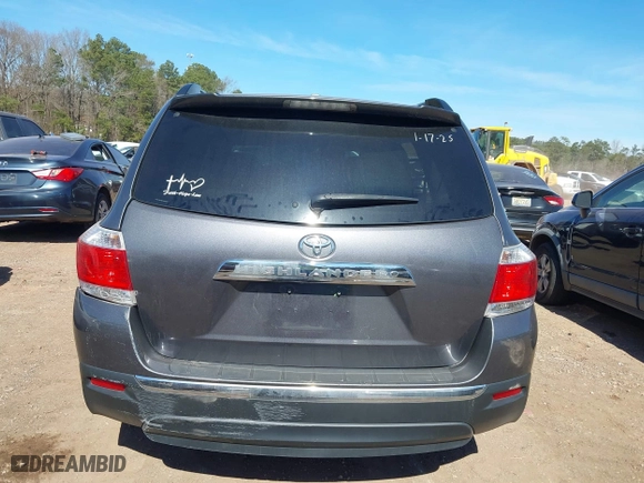 2012 Toyota Highlander Limited with VIN 5TDYK3EH0CS083539, listed as a IAAI auction lot 41640043 with 91,748 mi miles. Bid and sale history available at carsss.com. Image 16.