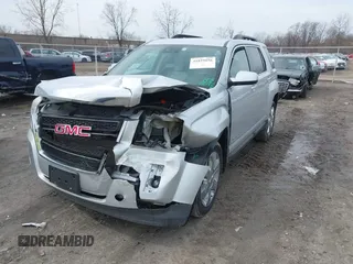 2015 GMC Terrain SLT with VIN 2GKFLXE38F6217989, listed as a IAAI auction lot 41829156 with 97,390 mi miles and . Bid and sale history available at carsss.com. Image 18.