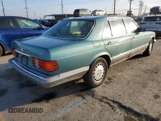 1986 Mercedes-Benz 420 Series 420SEL with VIN WDBCA35D8GA266392, listed as a Copart auction lot 44751235 with 121,351 mi miles and Clean Title. Bid and sale history available at carsss.com. Image 3.