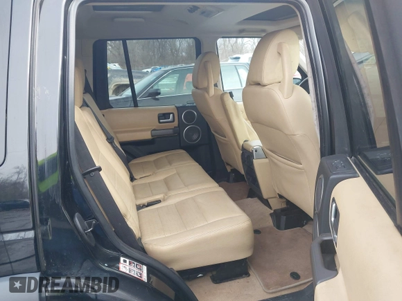 2007 Land Rover LR3 HSE with VIN SALAG25467A434055, listed as a IAAI auction lot 41563986 with 134,441 mi miles. Bid and sale history available at carsss.com. Image 8.