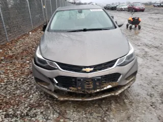 2018 Chevrolet Cruze LT with VIN 1G1BE5SM8J7214128, listed as a Copart auction lot 86360914 with 107,557 mi miles and Clean Title. Bid and sale history available at carsss.com. Image 5.
