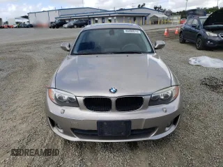 2013 BMW 1 Series 128i z VIN WBAUP9C59DVS94870, wystawiony jako Copart lot #80990614 z przebiegiem 111 331 mil mil oraz Szkoda całkowita • Salvage title. Historia ofert i sprzedaży dostępna na DreamBid. Obrazek 5.