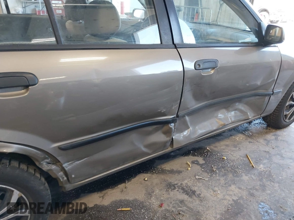 2000 Mazda Protege DX with VIN JM1BJ2225Y0278677, listed as a IAAI auction lot 42056816 with 188,552 mi miles and . Bid and sale history available at DreamBid. Image 6.