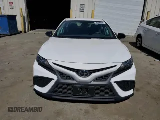 2023 Toyota Camry SE with VIN 4T1G11AK6PU115976, listed as a Copart auction lot 61074124 with 11,022 mi miles and Clean Title. Bid and sale history available at DreamBid. Image 5.