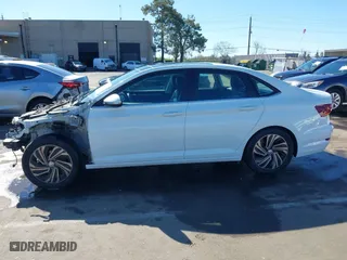 2019 Volkswagen Jetta SEL Premium with VIN 3VWG57BU8KM069380, listed as a IAAI auction lot 41701845 with 50,107 mi miles. Bid and sale history available at carsss.com. Image 15.