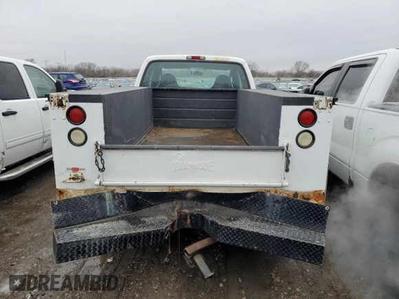 2004 Ford F-250 with VIN 1FDNX21L44ED76226, listed as a Copart auction lot 42002655 with 145,201 mi miles and Salvage title. Bid and sale history available at DreamBid. Image 6.