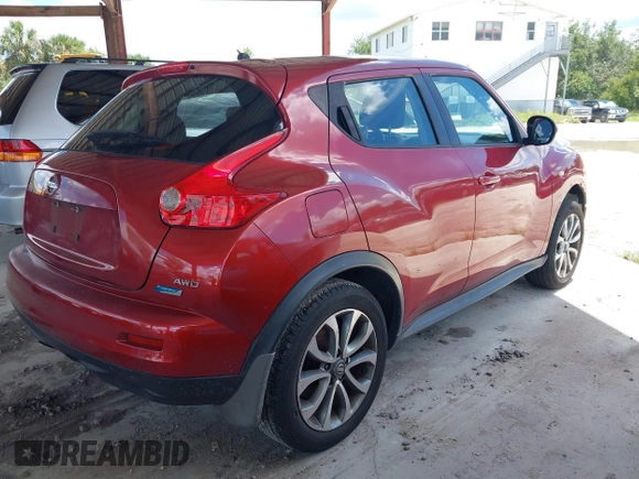 2013 Nissan Juke SL z VIN JN8AF5MV8DT221618, wystawiony jako IAAI lot #42535673 z przebiegiem 133 490 mil mil oraz . Historia ofert i sprzedaży dostępna na DreamBid. Obrazek 4.