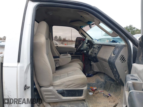2008 Ford F-250 with VIN 1FTSF20R08EE40803, listed as a IAAI auction lot 41306261 with 215,526 mi miles and . Bid and sale history available at DreamBid. Image 5.
