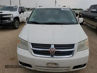 2010 Dodge Grand Caravan SXT z VIN 2D4RN5D12AR354539, wystawiony jako Copart lot #53935695 z przebiegiem 157 100 mil mil oraz Czysty tytuł • Clean title. Historia ofert i sprzedaży dostępna na DreamBid. Obrazek 5.