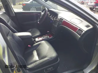 2004 Lexus ES 330 with VIN JTHBA30G040006308, listed as a IAAI auction lot 42152910 with 225,560 mi miles. Bid and sale history available at carsss.com. Image 5.