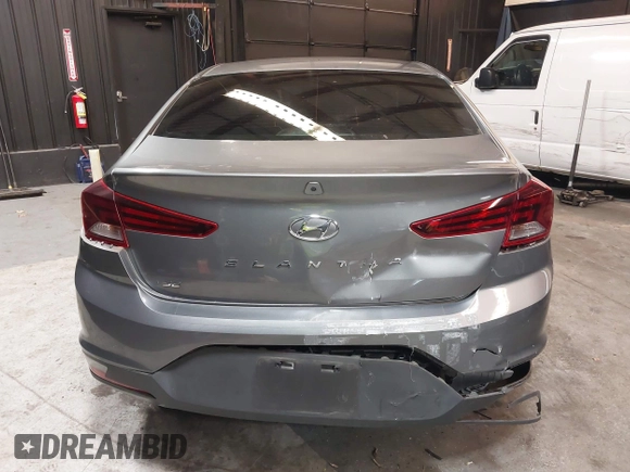 2020 Hyundai Elantra SE z VIN 5NPD74LF4LH521489, wystawiony jako IAAI lot #40638019 z przebiegiem 27 706 mil mil oraz . Historia ofert i sprzedaży dostępna na DreamBid. Obrazek 16.