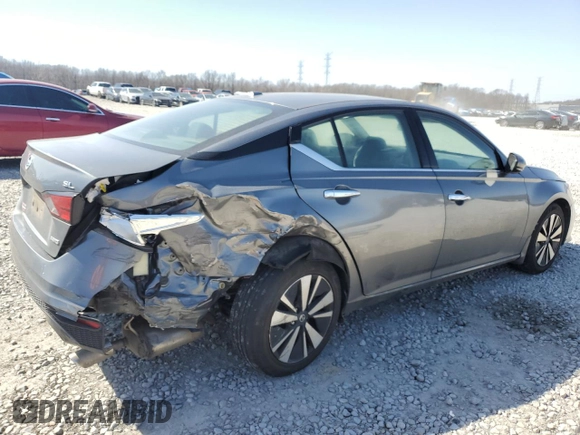 2019 Nissan Altima SL with VIN 1N4BL4EW7KC184302, listed as a Copart auction lot 48320525 with 110,981 mi miles and Salvage Title. Bid and sale history available at carsss.com. Image 3.