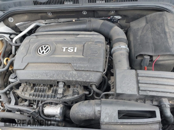 2015 Volkswagen Jetta SE z VIN 3VWD17AJ2FM203795, wystawiony jako IAAI lot #42353495 z przebiegiem 150 903 mil mil oraz . Historia ofert i sprzedaży dostępna na DreamBid. Obrazek 10.