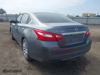 2016 Nissan Altima 2.5 SL with VIN 1N4AL3AP4GC199187, listed as a IAAI auction lot 42050610 with 205,174 mi miles. Bid and sale history available at carsss.com. Image 3.