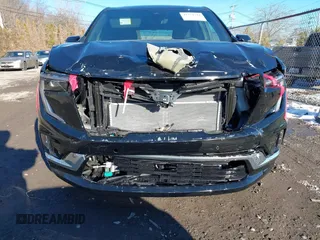 2024 GMC Acadia AWD Denali z VIN 1GKENRKSXRJ198804, wystawiony jako IAAI lot #41354344 z przebiegiem 4 144 mil mil oraz . Historia ofert i sprzedaży dostępna na DreamBid. Obrazek 6.