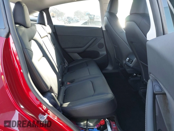 2025 Tesla Model Y Long Range with VIN 7SAYGDED8SF223993, listed as a IAAI auction lot 41743146 with 4,866 mi miles and . Bid and sale history available at DreamBid. Image 8.