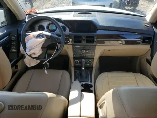 2010 Mercedes-Benz GLK 350 with VIN WDCGG8HB4AF430749, listed as a Copart auction lot 77002264 with 57,640 mi miles and Salvage Title. Bid and sale history available at DreamBid. Image 8.