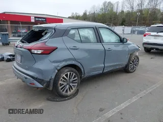 2022 Nissan Kicks SV with VIN 3N1CP5CVXNL528302, listed as a IAAI auction lot 41941426 with 31,152 mi miles. Bid and sale history available at carsss.com. Image 4.