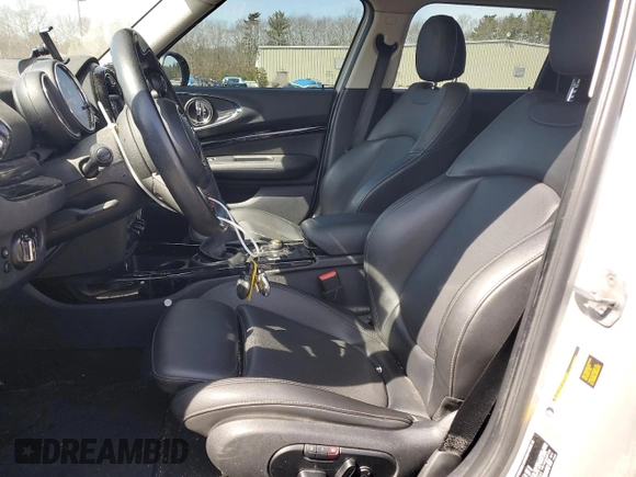 2019 MINI Clubman Cooper S z VIN WMWLU5C53K2G80151, wystawiony jako Copart lot #51054165 z przebiegiem 106 330 mil mil oraz Szkoda całkowita • Salvage title. Historia ofert i sprzedaży dostępna na DreamBid. Obrazek 7.