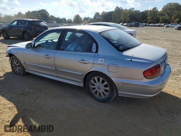 2004 Hyundai Sonata GLS with VIN KMHWF35H24A941387, listed as a Copart auction lot 77350514 with 280,521 mi miles and Salvage Title. Bid and sale history available at carsss.com. Image 2.