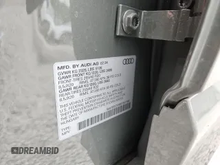 2024 Audi Q3 S line Premium Plus z VIN WA1EECF39R1107785, wystawiony jako Copart lot #63431915 z przebiegiem 14 657 mil mil oraz Szkoda całkowita • Salvage title. Historia ofert i sprzedaży dostępna na DreamBid. Obrazek 13.