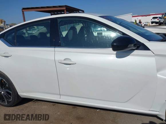 2024 Nissan Altima SR with VIN 1N4BL4CV0RN313828, listed as a IAAI auction lot 42172052 with 5,279 mi miles and . Bid and sale history available at DreamBid. Image 14.